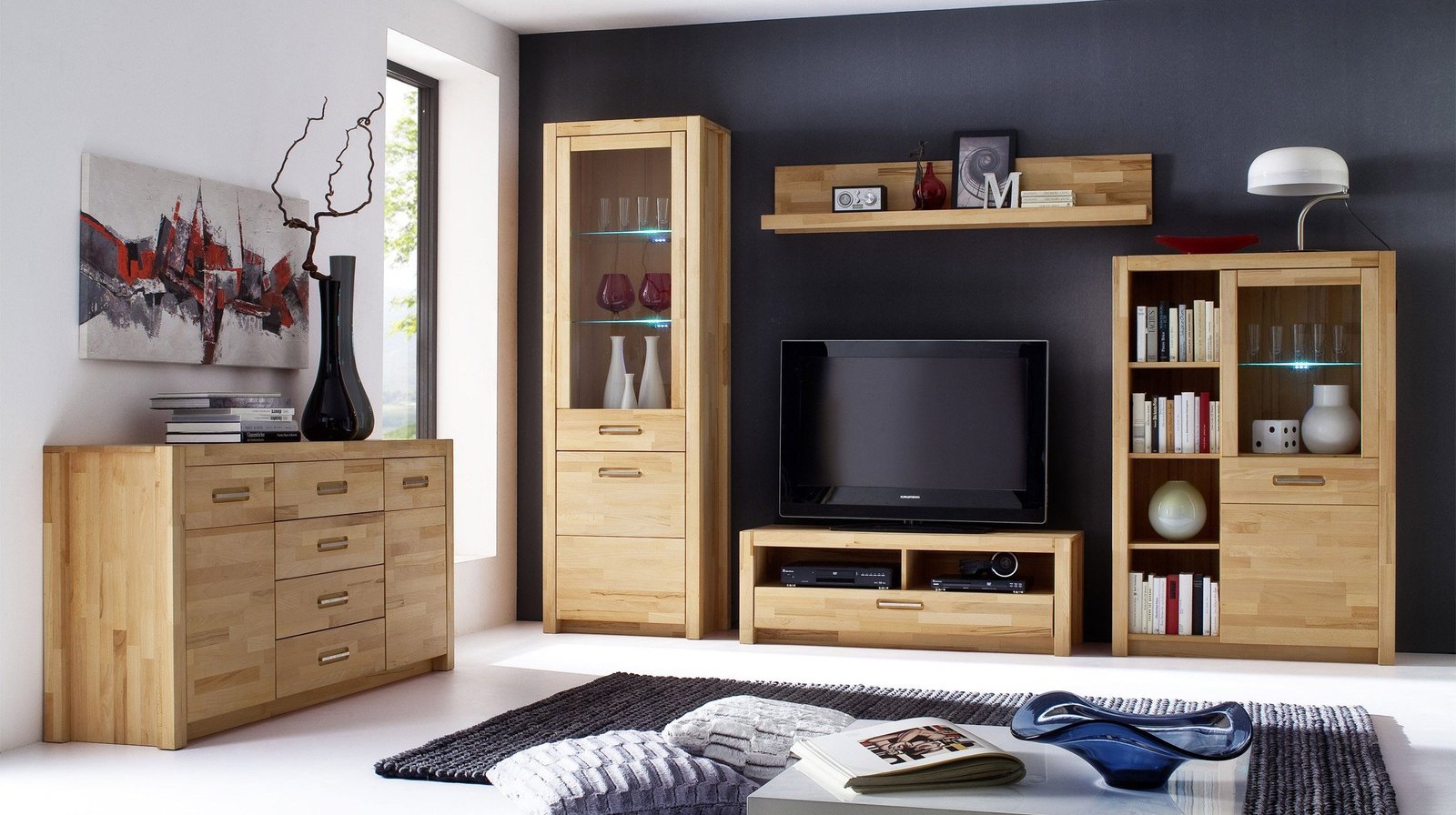 Highboard FENJA su LED apšvietimu iš masyvios branduolinės buko medienos